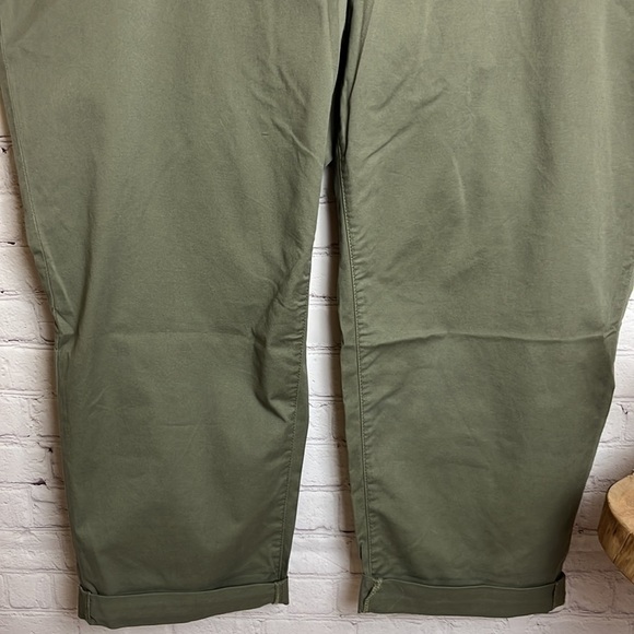 Lane Bryant Girlfriend Chino Style Pants in Green - Picture 4 of 13